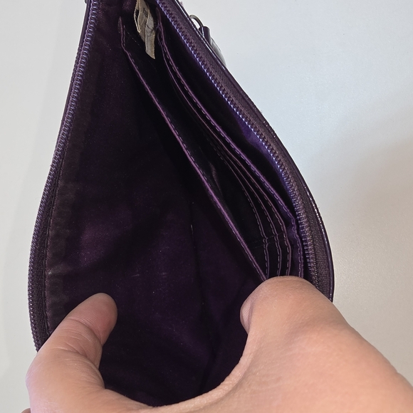 Purple Coach purple plum mini bag wristlet patent leather embossed - Picture 12 of 14